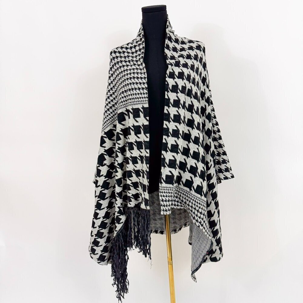 MANILA GRACE DENIM HOUNDSTOOTH PONCHO BOLERO SWEATER WITH FRINGE HEM